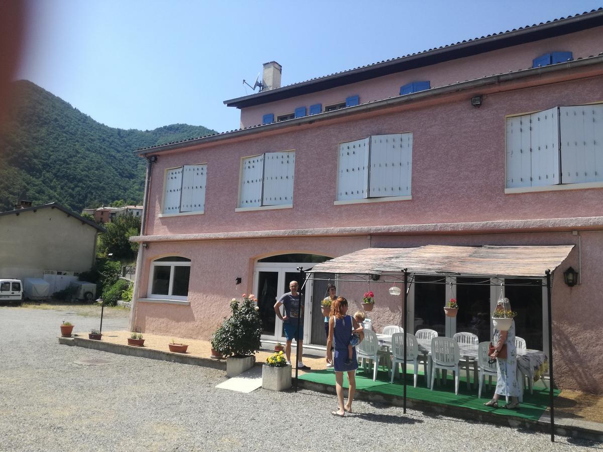Gites Les Tilleuls Clamensane Exterior foto