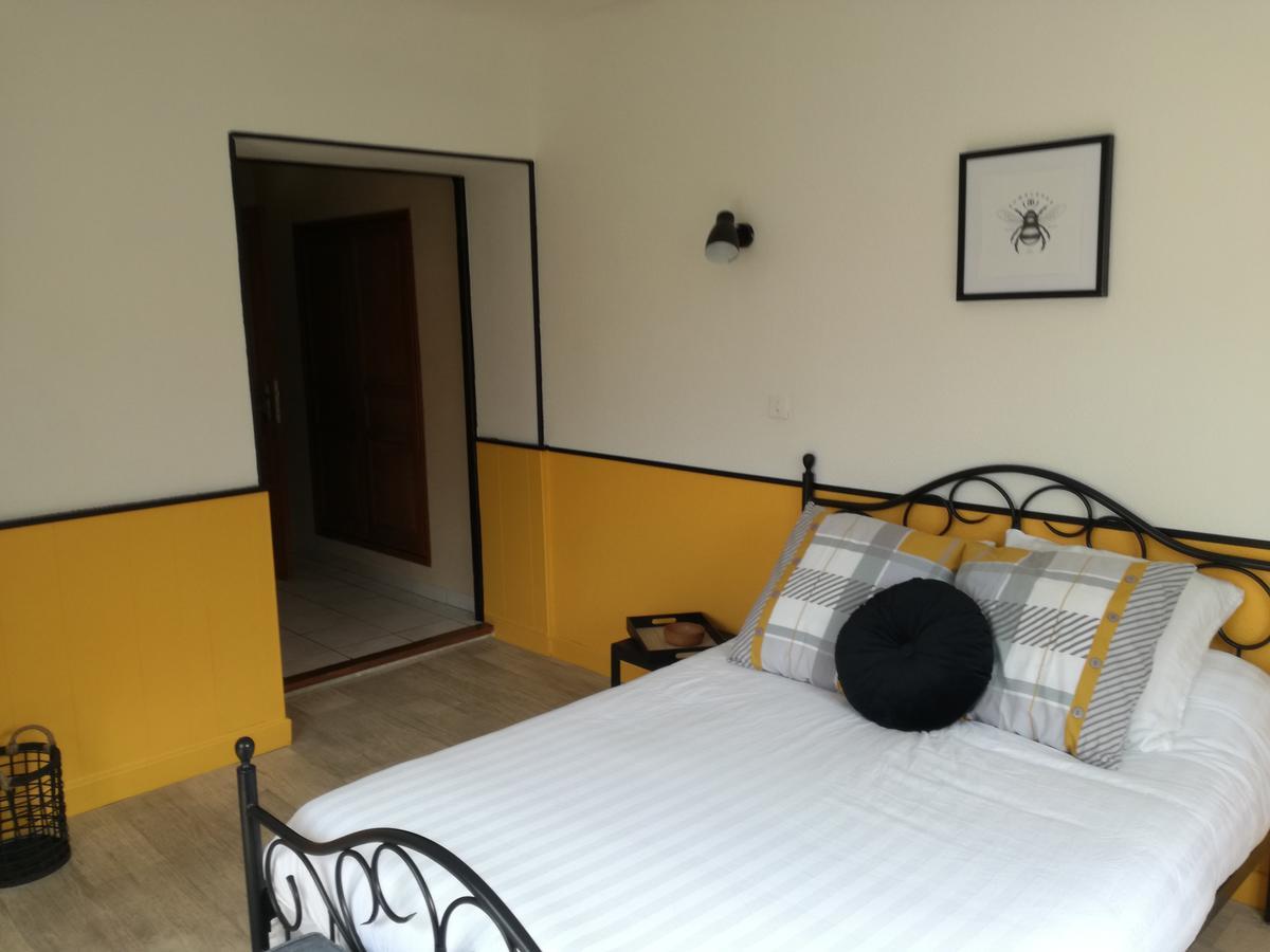 Gites Les Tilleuls Clamensane Exterior foto