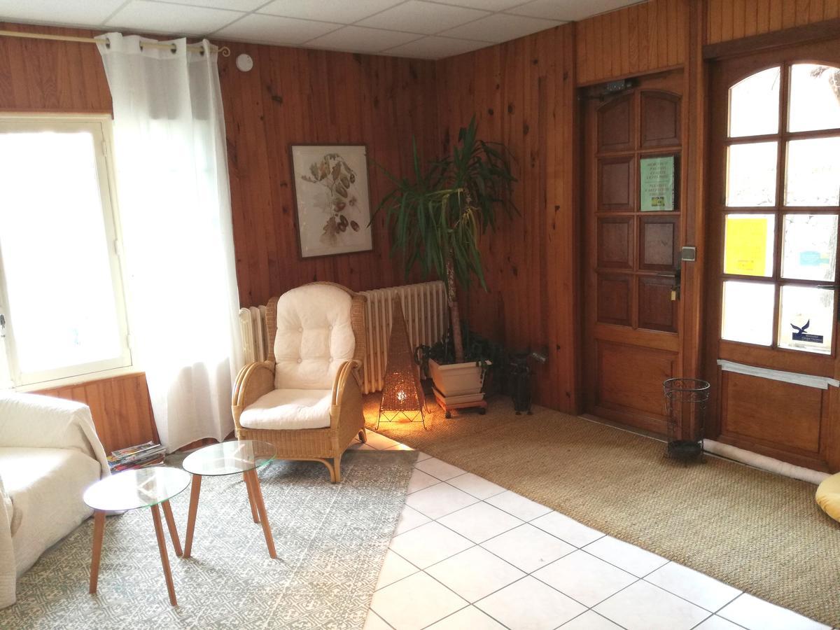Gites Les Tilleuls Clamensane Exterior foto